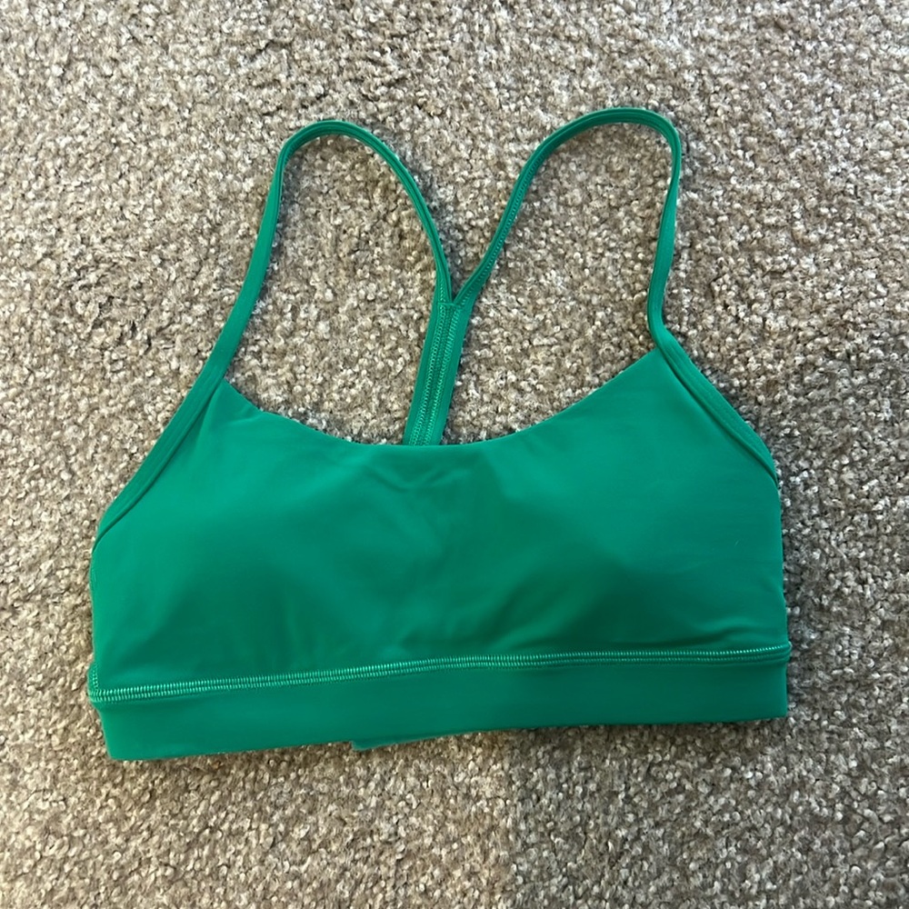 NWOT Lululemon - Flow Y Adjustable Bra - Size 4 - Emerald Ice